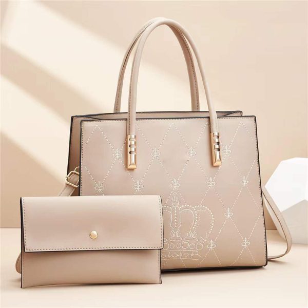 40b7a231-d362-42b3-8dc1-ac23e3b97369_4619f8c3-4694-4944-9e59-a386213c2700 Casual Large Capacity Portable Shoulder Messenger Bag