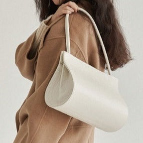 High-end New Retro Baguette Handbag