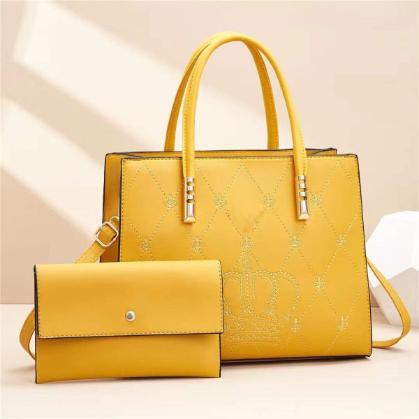 b7c1f3c7-6f38-4474-a972-4b741053a128_d478ec7f-2371-45ee-8256-71ffbdbe2667 Casual Large Capacity Portable Shoulder Messenger Bag