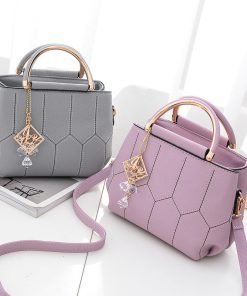 47389773703 Embroidered shoulder bag